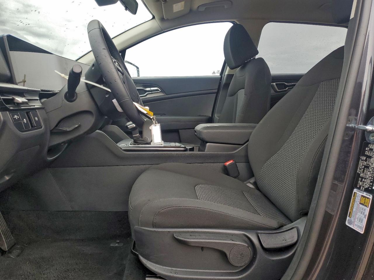 2026 KIA SPORTAGE LX photo 7