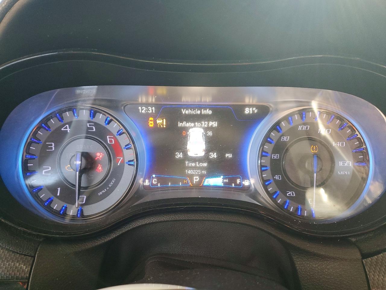 2015 CHRYSLER 300 S photo 17