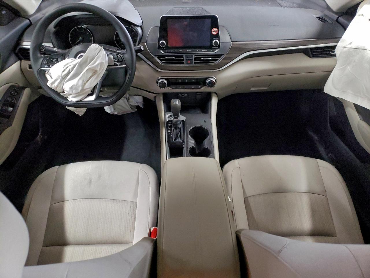 2025 NISSAN ALTIMA SV photo 8