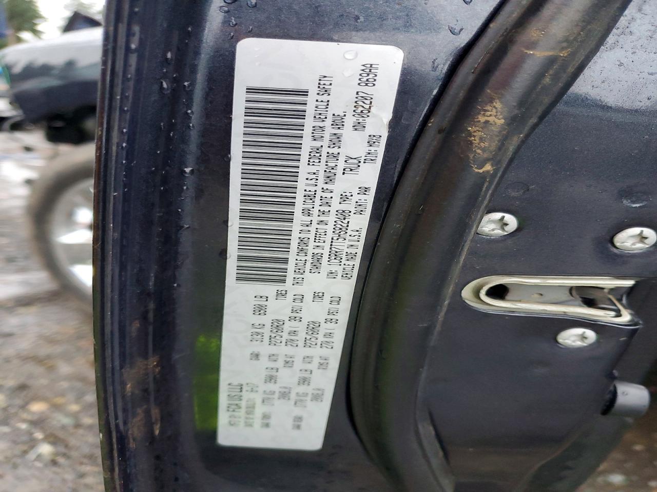 2017 RAM 1500 SLT photo 37