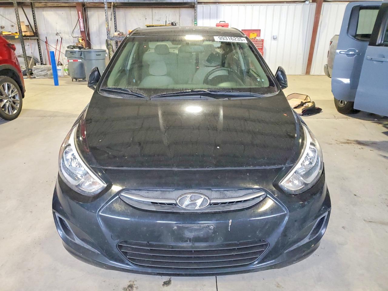 2017 HYUNDAI ACCENT SE photo 5