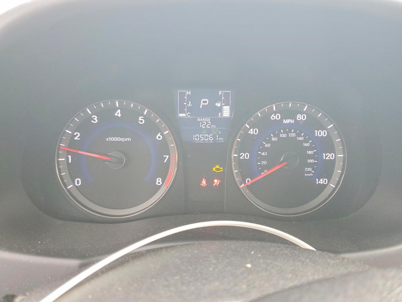 2017 HYUNDAI ACCENT SE photo 9