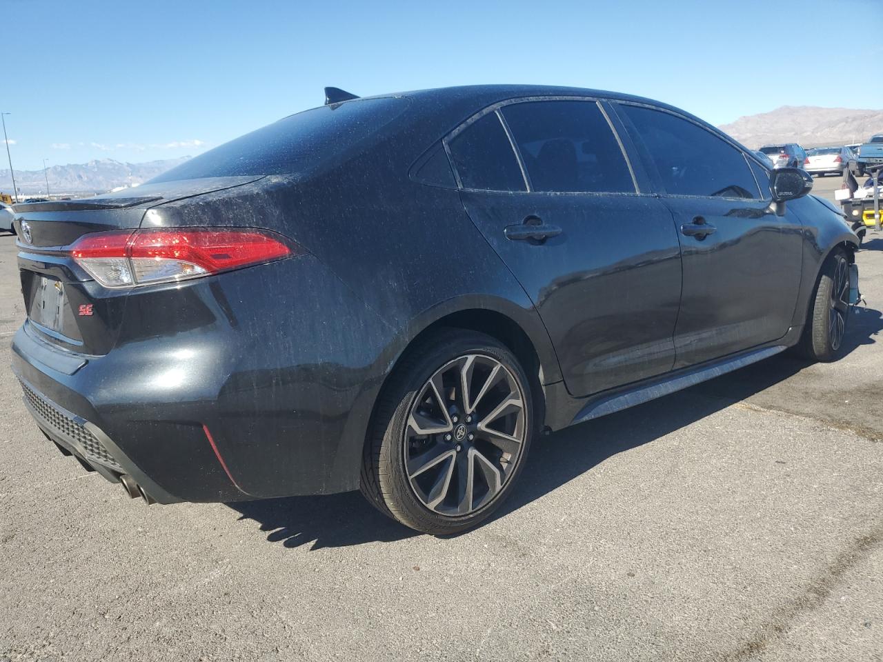 2020 TOYOTA COROLLA SE photo 3