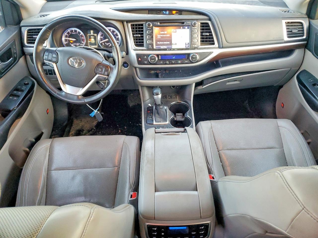 2016 TOYOTA HIGHLANDER LIMITED photo 8