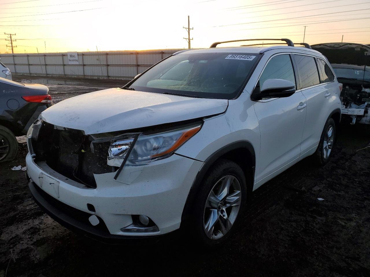 2016 TOYOTA HIGHLANDER