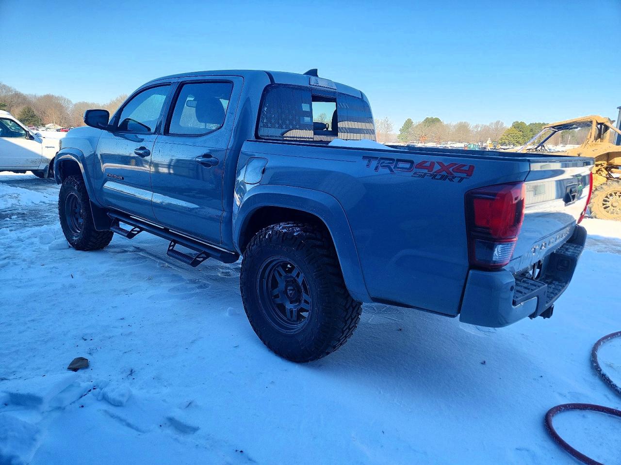 2019 TOYOTA TACOMA DOUBLE CAB photo 2