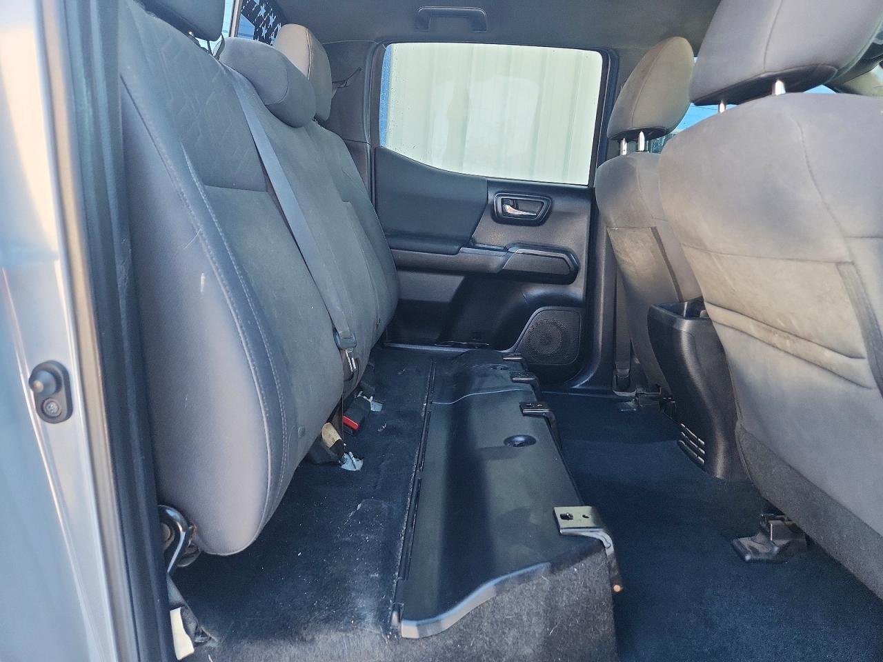 2019 TOYOTA TACOMA DOUBLE CAB photo 10