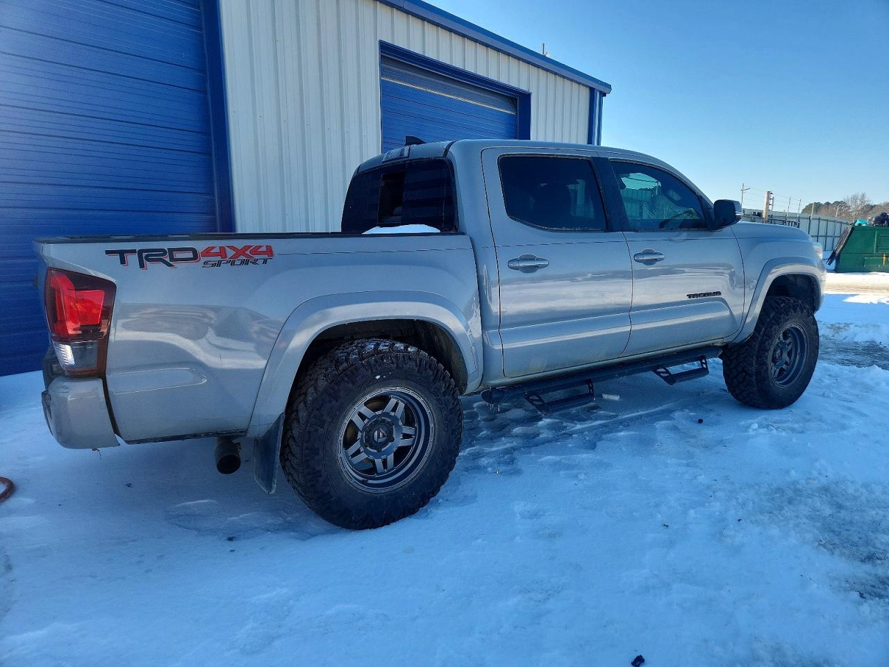 2019 TOYOTA TACOMA DOUBLE CAB photo 3