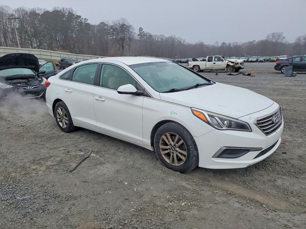 2016 HYUNDAI SONATA SE photo 7