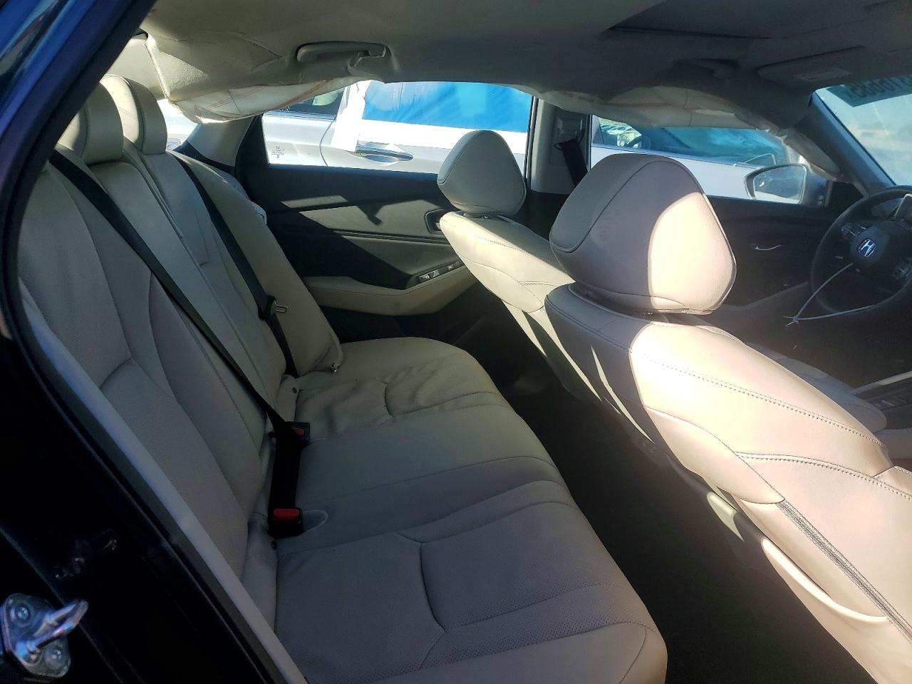 2025 HONDA ACCORD TOURING HYBRID photo 10