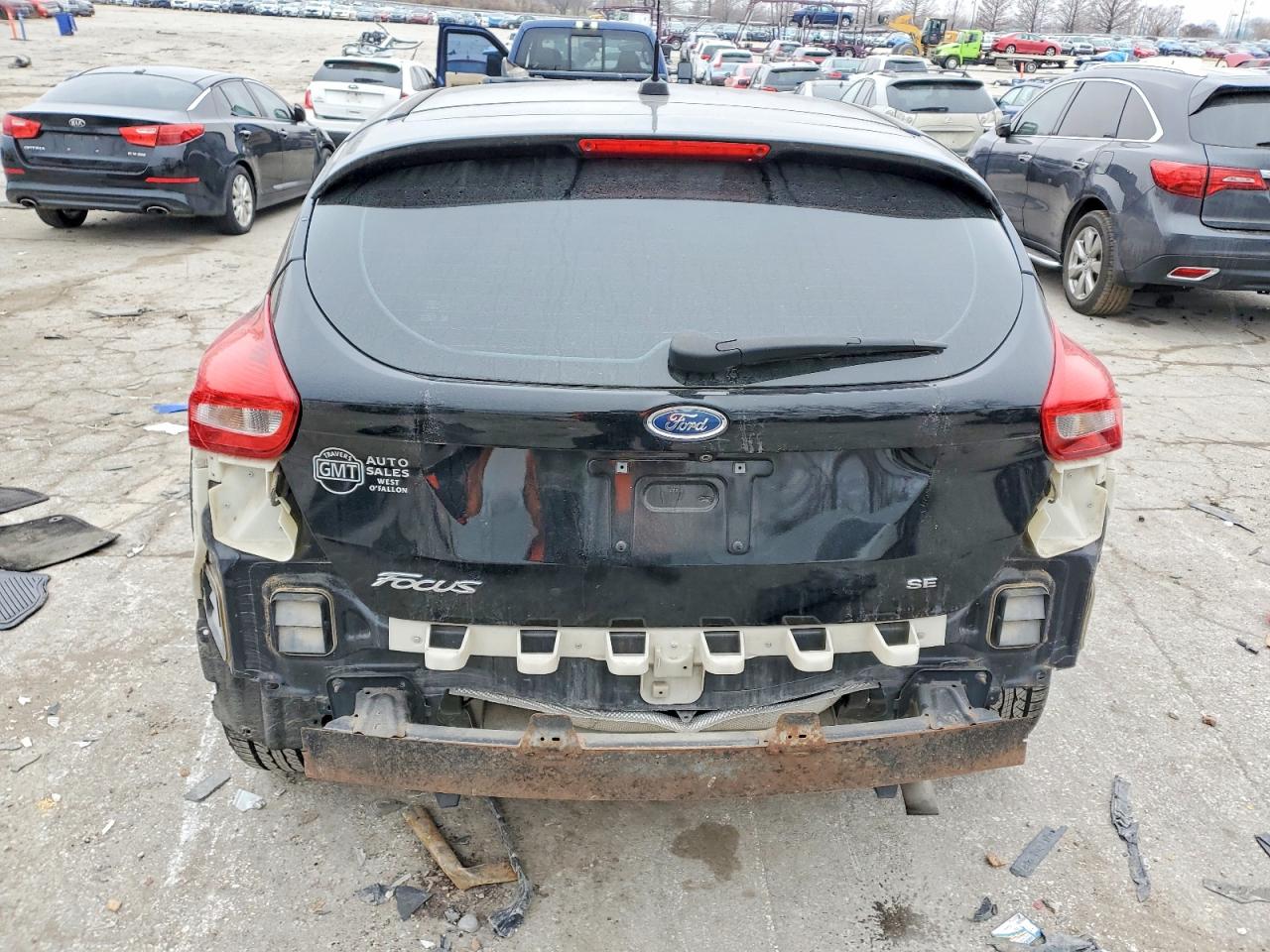 2017 FORD FOCUS SE photo 11