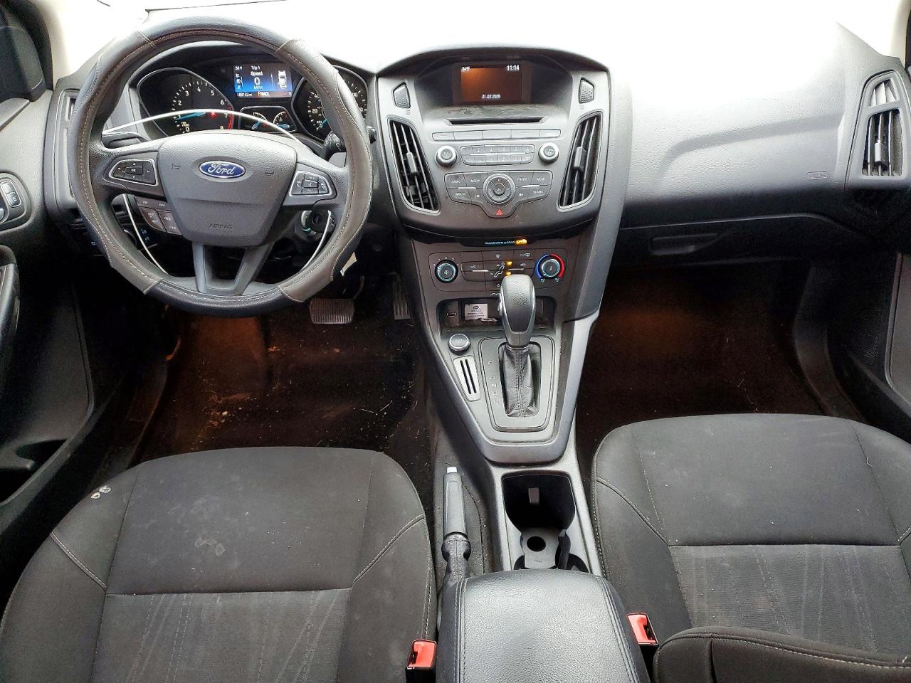 2017 FORD FOCUS SE photo 15