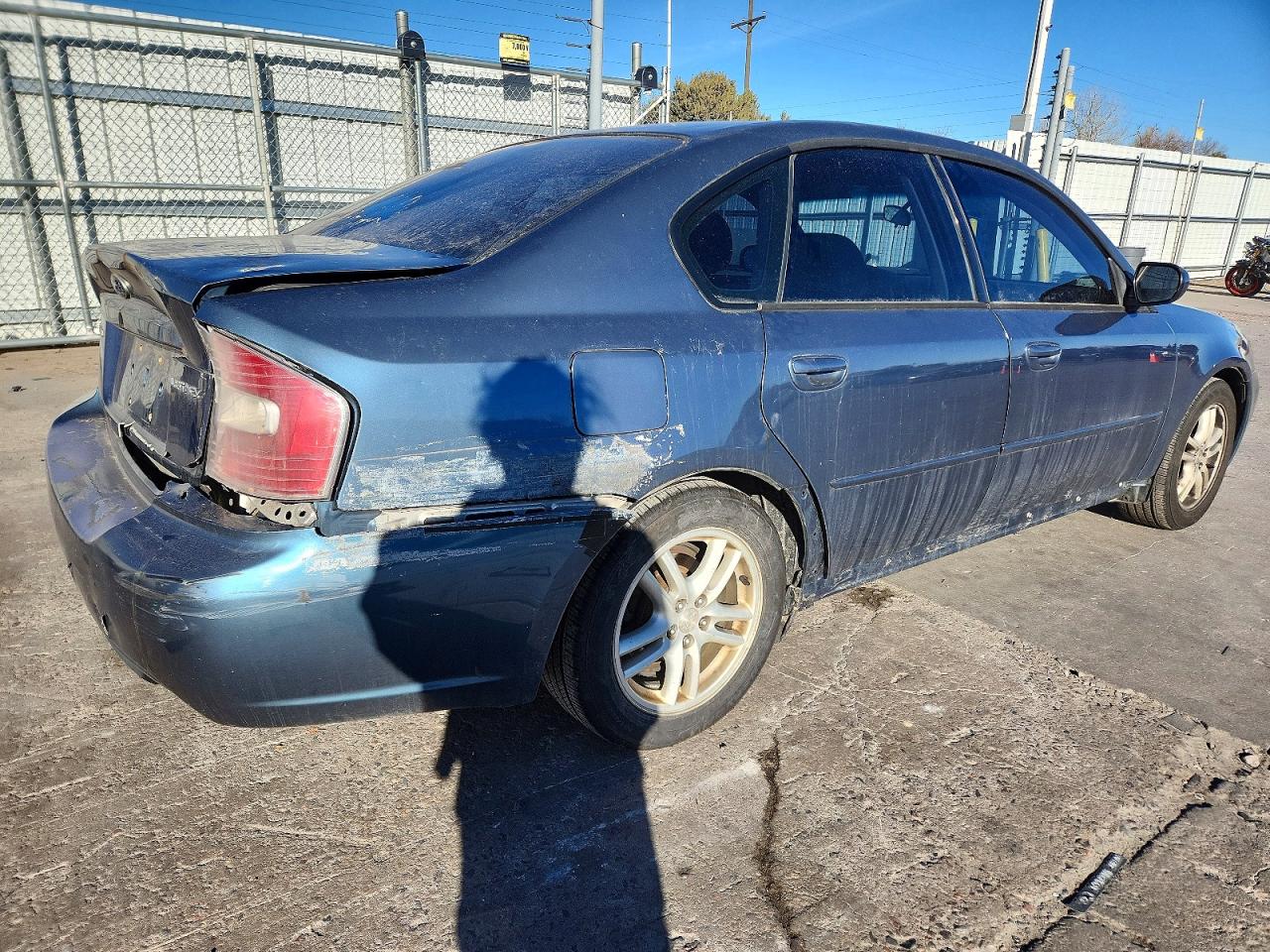 2005 SUBARU LEGACY 2.5I photo 3