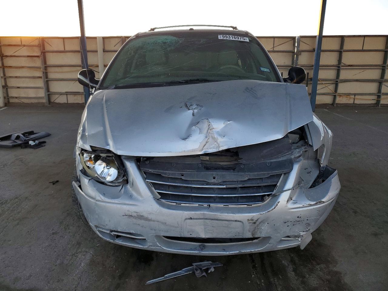2007 CHRYSLER TOWN & COUNTRY TOURING photo 5