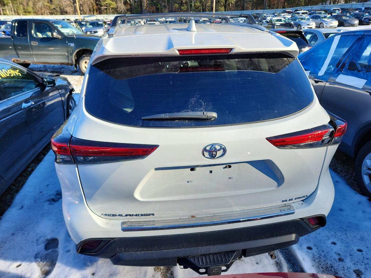 2023 TOYOTA HIGHLANDER L photo 11