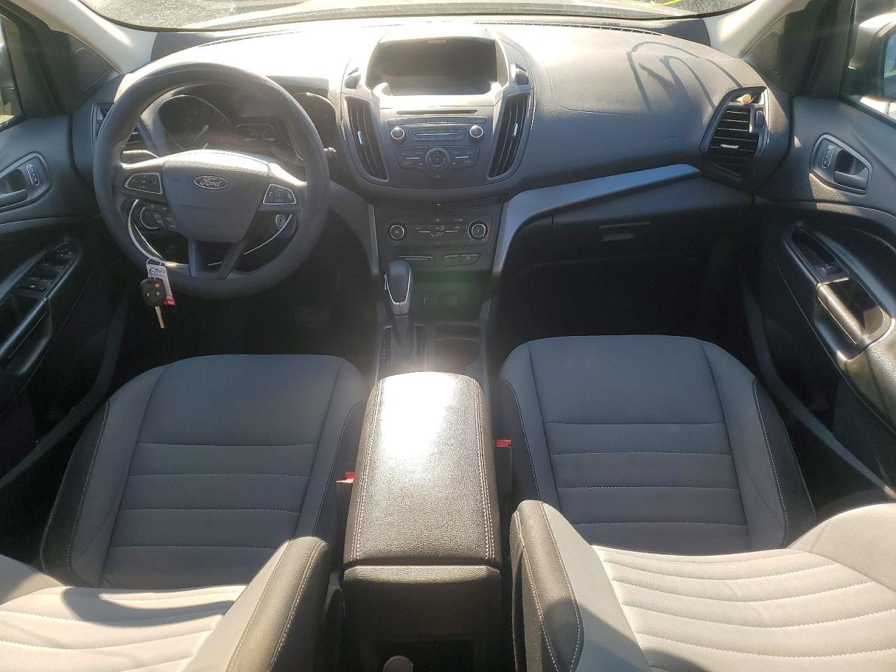2017 FORD ESCAPE S photo 8