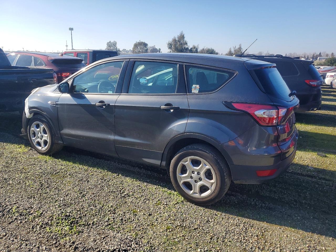 2017 FORD ESCAPE S photo 2
