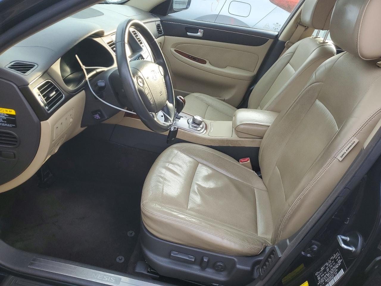 2012 HYUNDAI GENESIS 3.8L photo 7