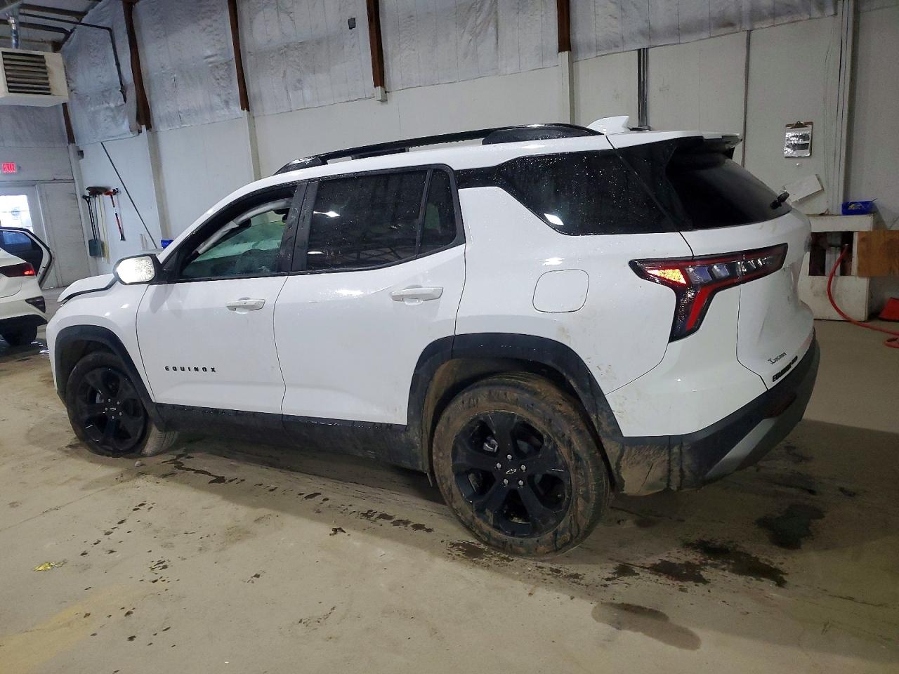 2026 CHEVROLET EQUINOX LT photo 2