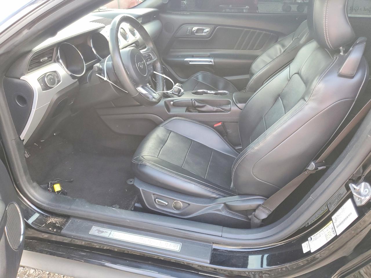 2015 FORD MUSTANG photo 7