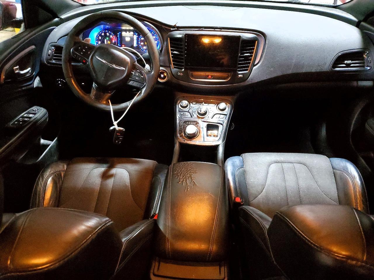 2015 CHRYSLER 200 S photo 8