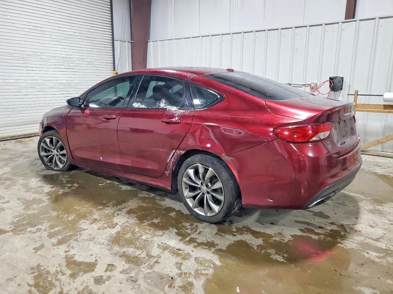 2015 CHRYSLER 200 S photo 2