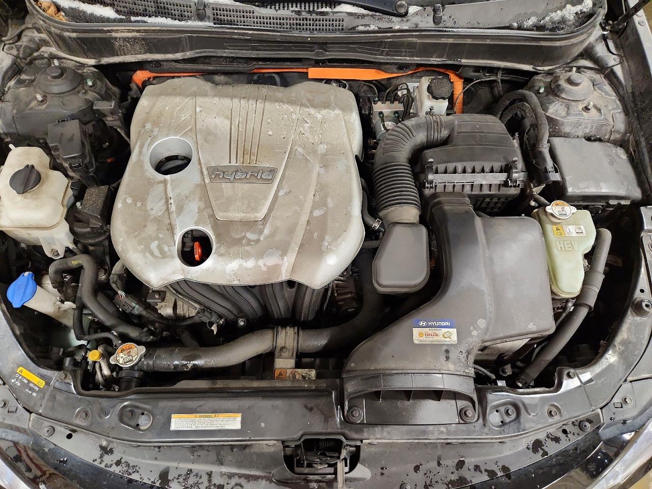 2015 HYUNDAI SONATA HYBRID photo 11