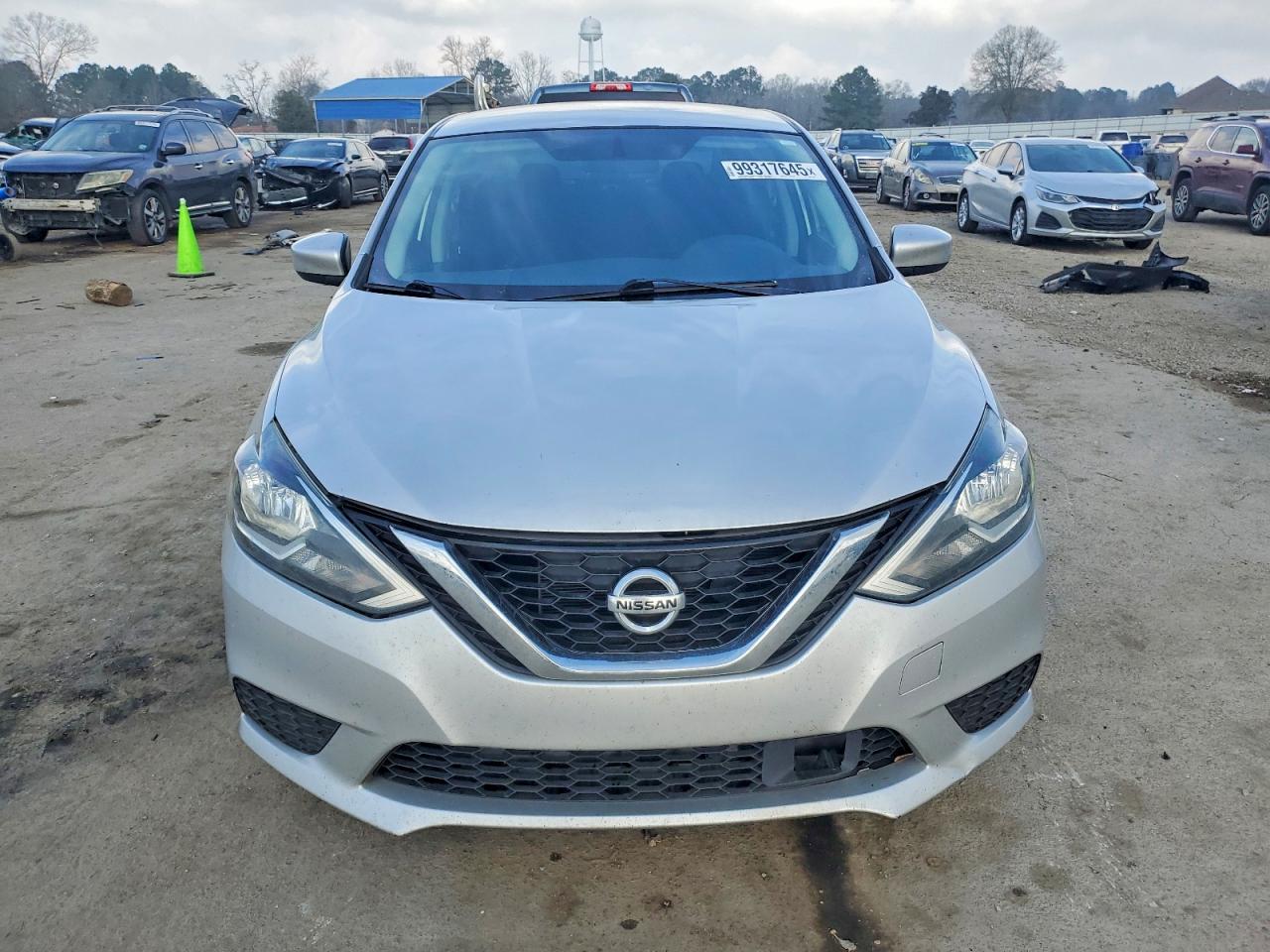 2018 NISSAN SENTRA S photo 5