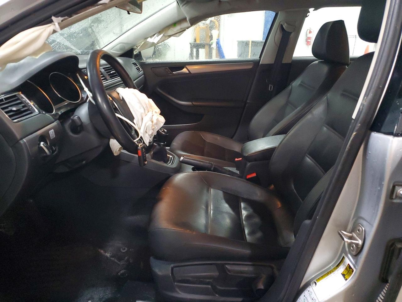 2015 VOLKSWAGEN JETTA TDI photo 7
