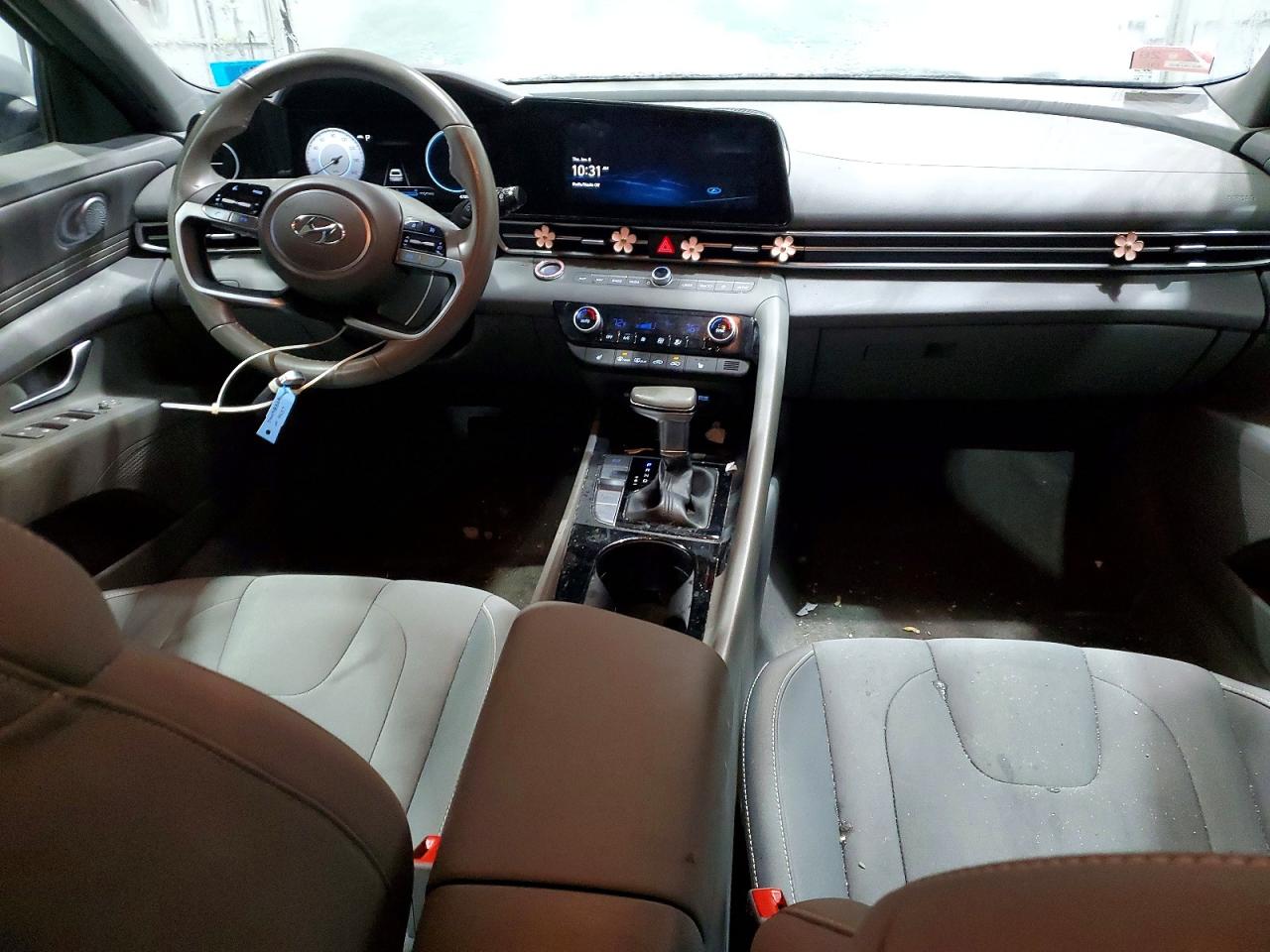 2023 HYUNDAI ELANTRA SEL photo 15