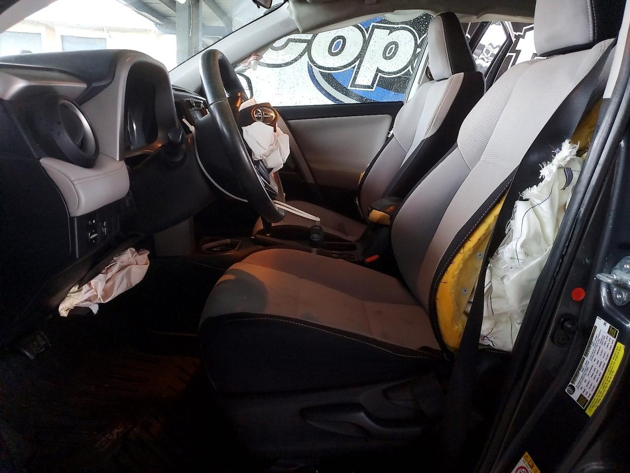 2016 TOYOTA RAV4 XLE photo 7
