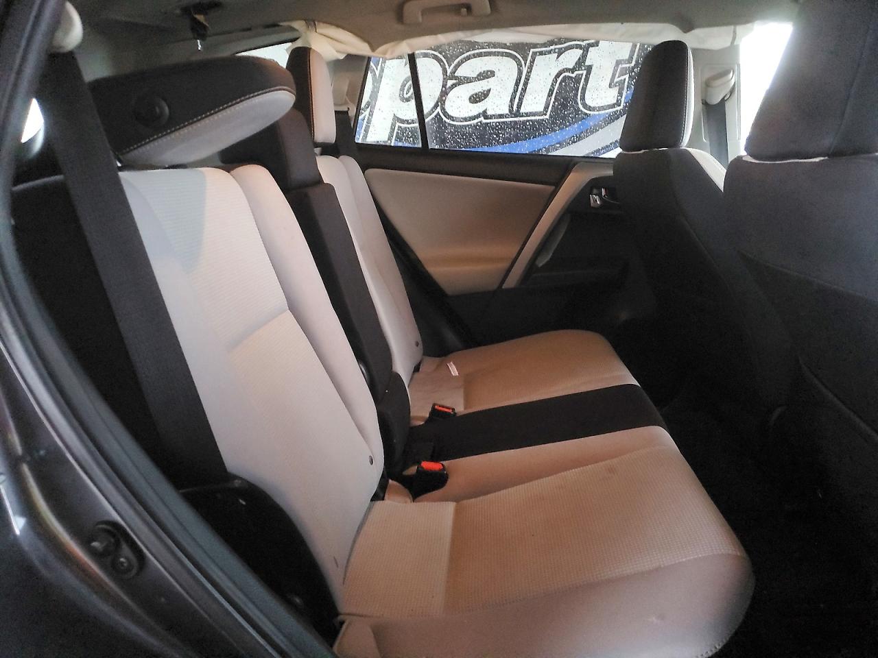 2016 TOYOTA RAV4 XLE photo 10