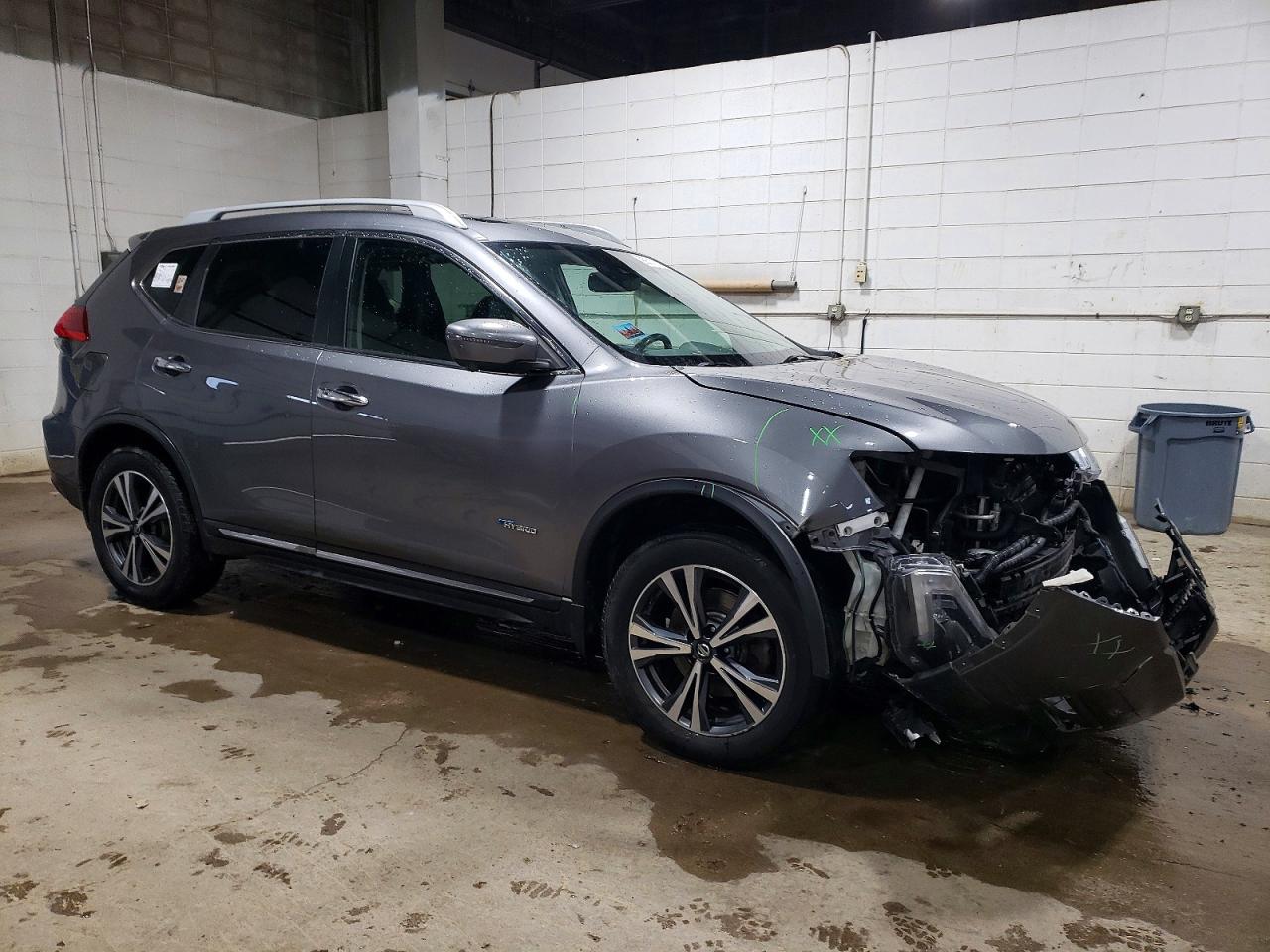 2017 NISSAN ROGUE SV HYBRID photo 4