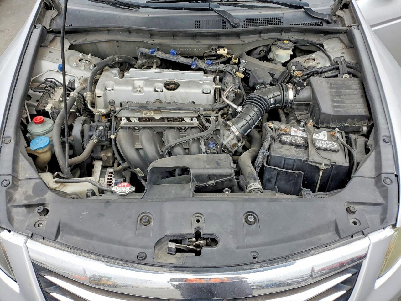 2012 HONDA ACCORD LX photo 31