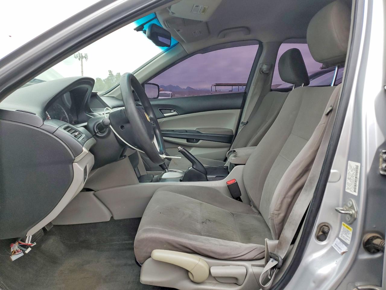 2012 HONDA ACCORD LX photo 19
