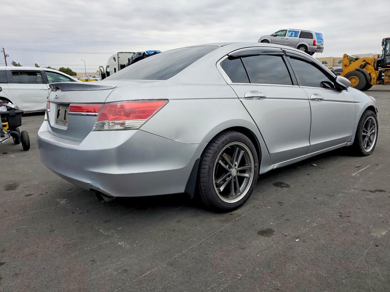 2012 HONDA ACCORD LX photo 7