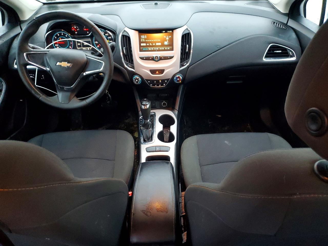 2016 CHEVROLET CRUZE LS photo 8