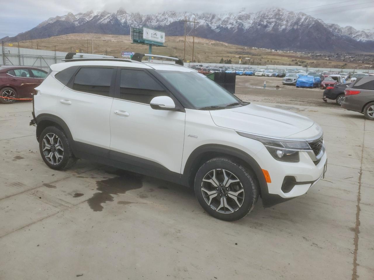 2023 KIA SELTOS EX photo 4