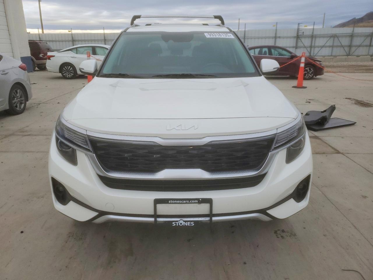 2023 KIA SELTOS EX photo 5