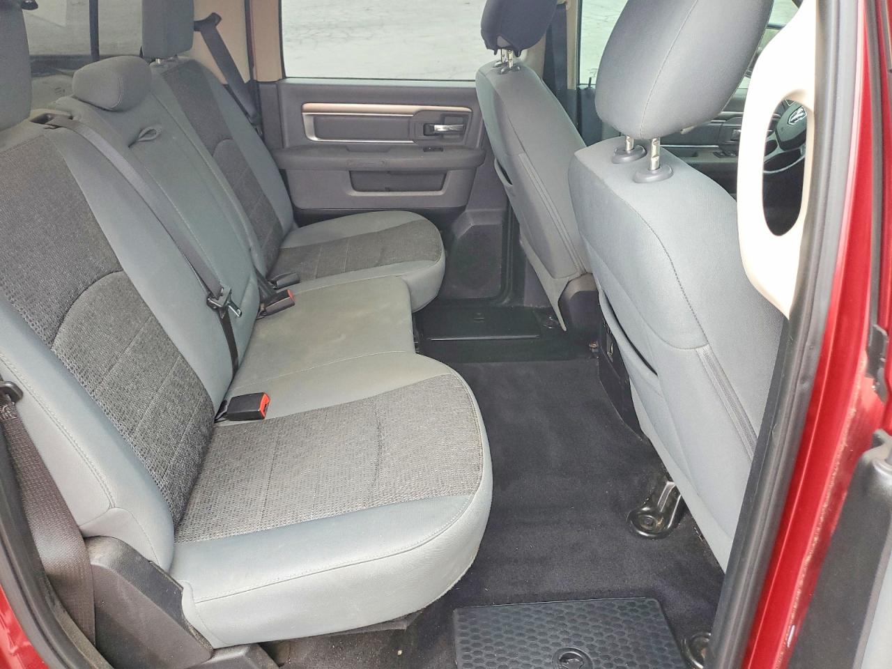 2014 RAM 1500 SLT photo 10