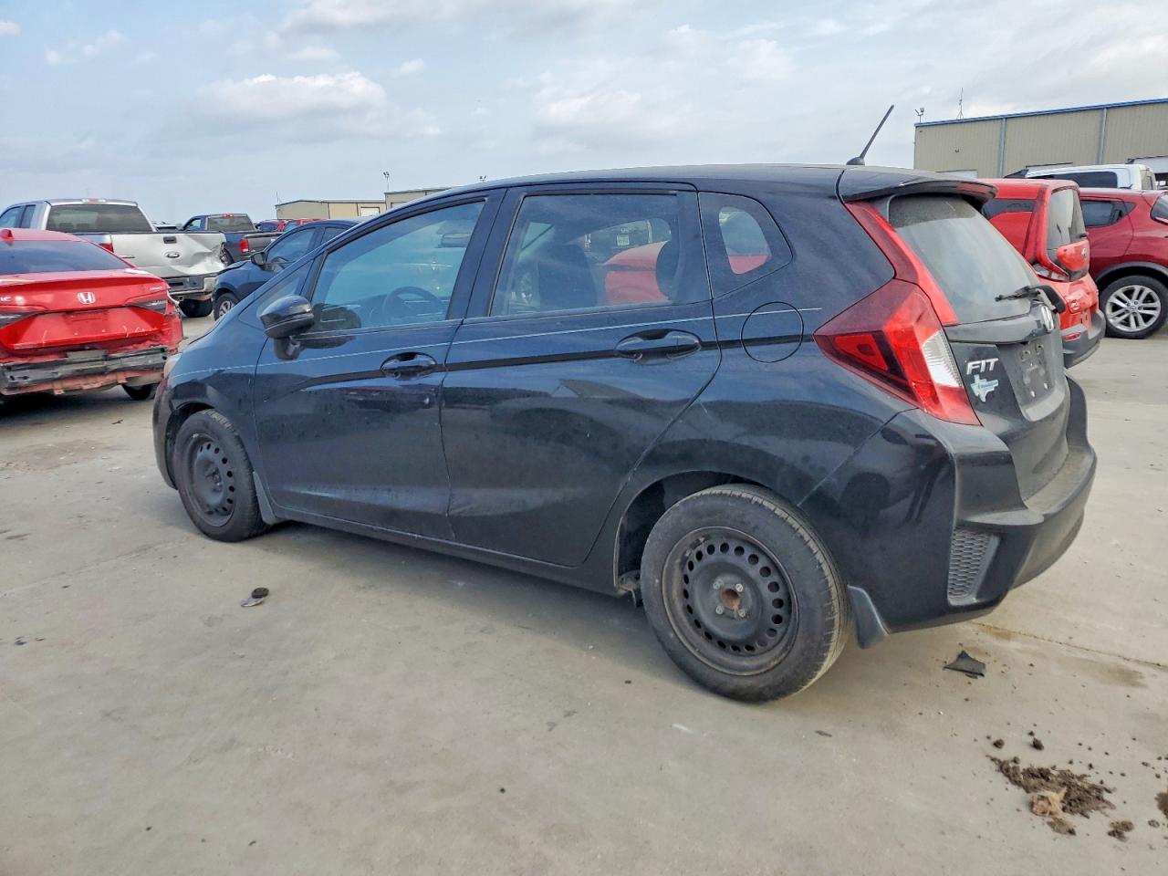 2016 HONDA FIT LX photo 2