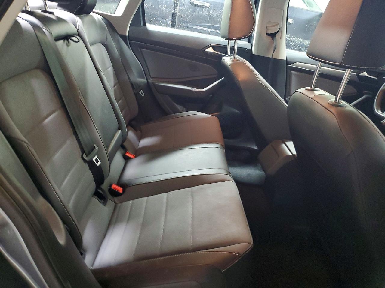 2025 VOLKSWAGEN JETTA SE photo 19