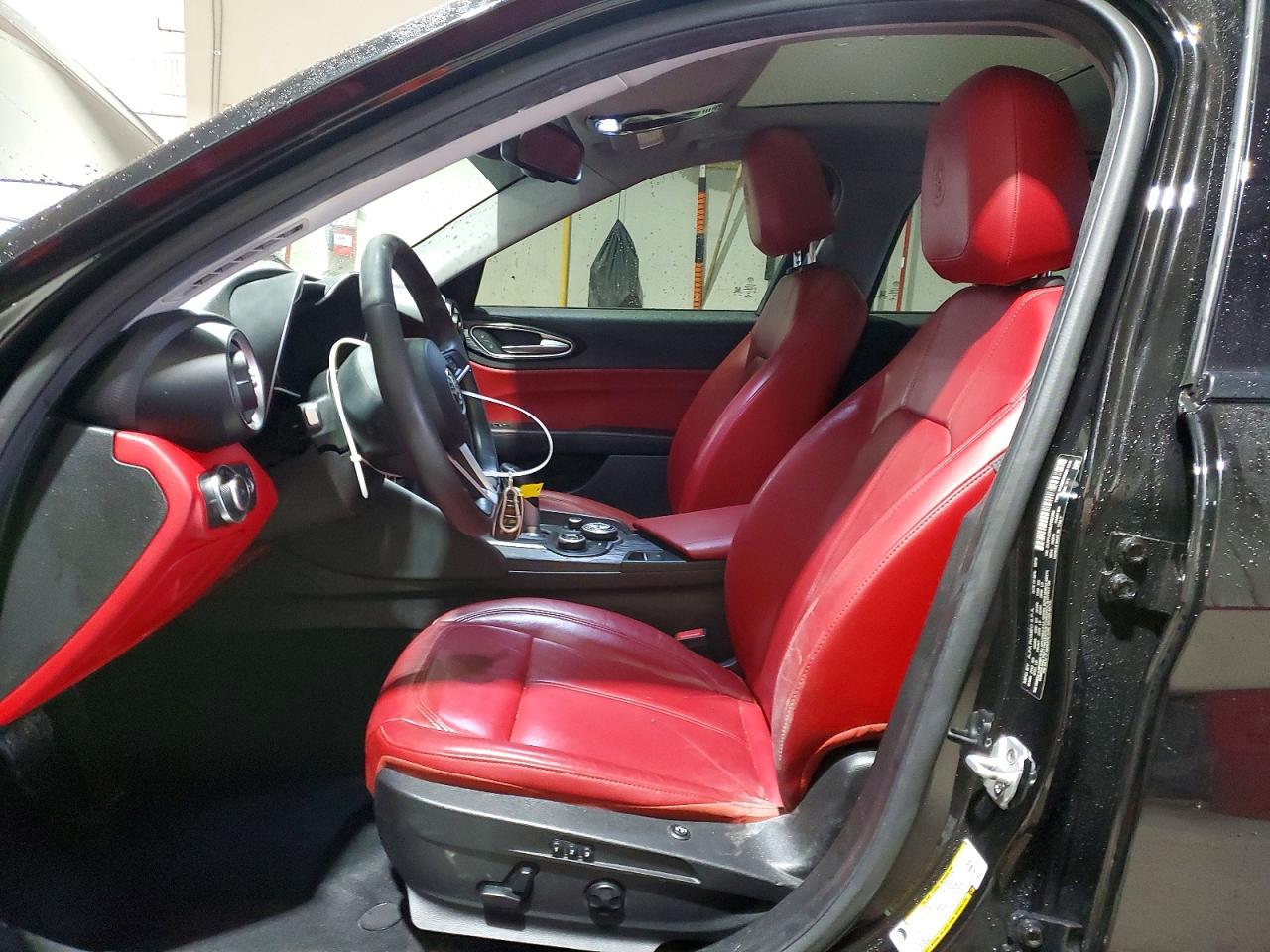 2018 ALFA ROMEO GIULIA Q4 photo 7