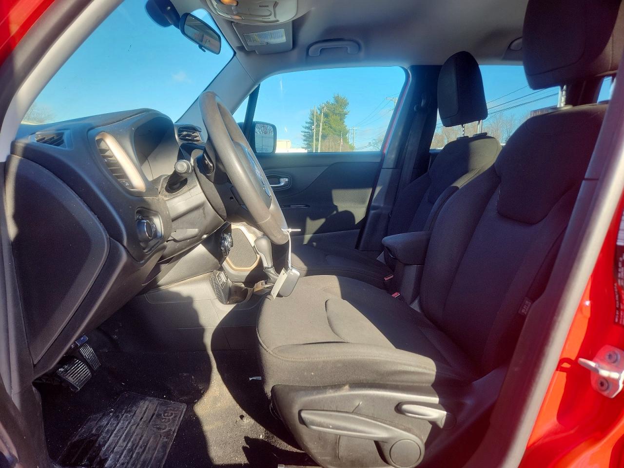 2017 JEEP RENEGADE SPORT photo 7