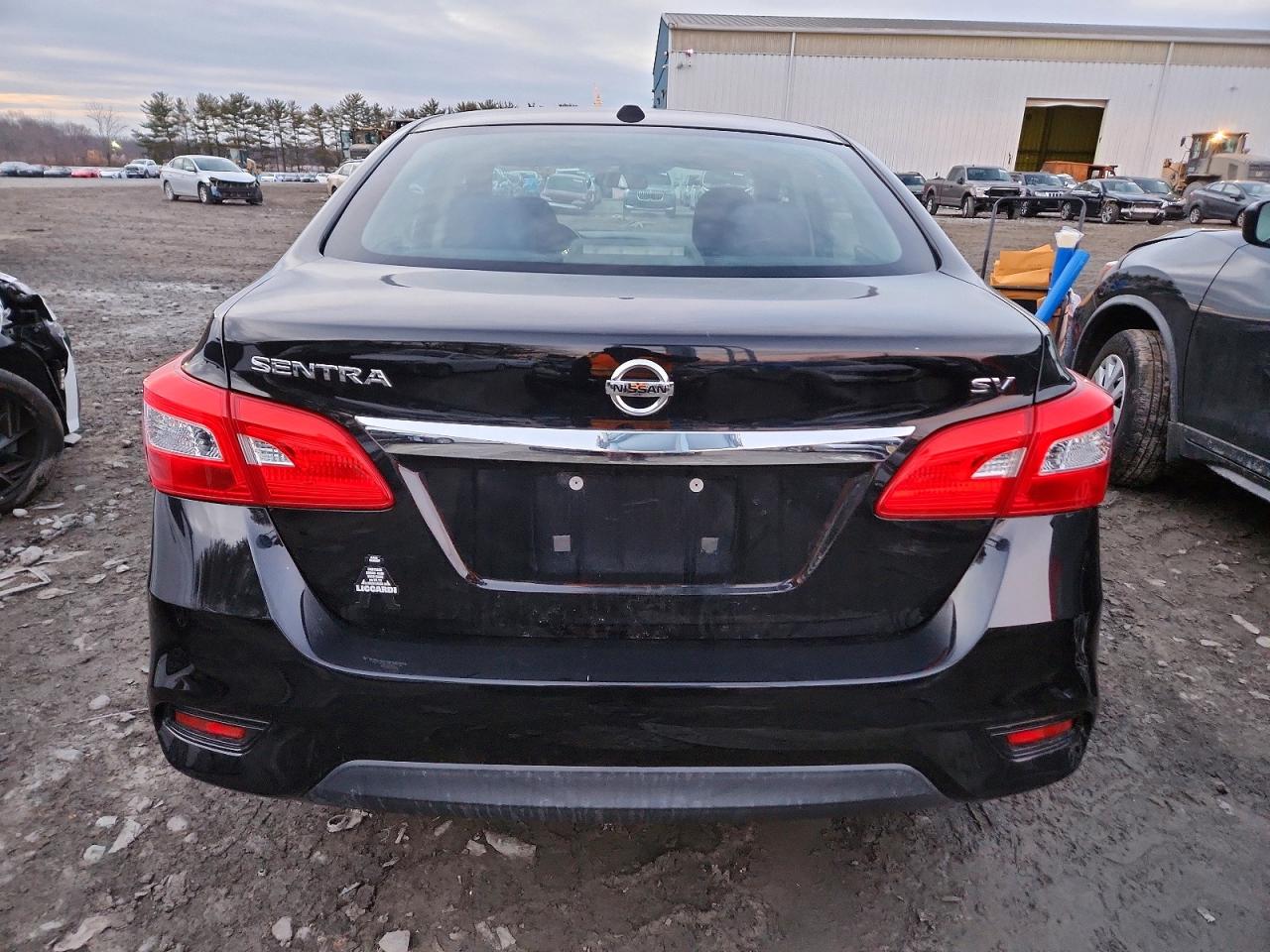 2016 NISSAN SENTRA S photo 6
