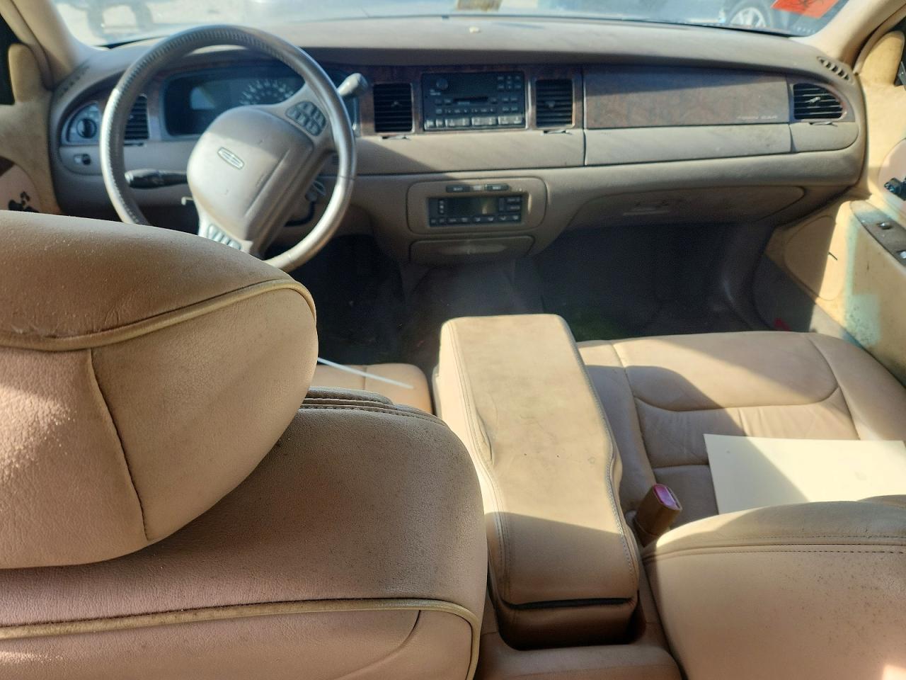 1998 LINCOLN TOWN CAR SIGNATURE photo 8