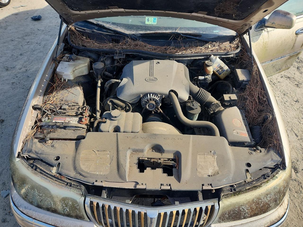 1998 LINCOLN TOWN CAR SIGNATURE photo 11