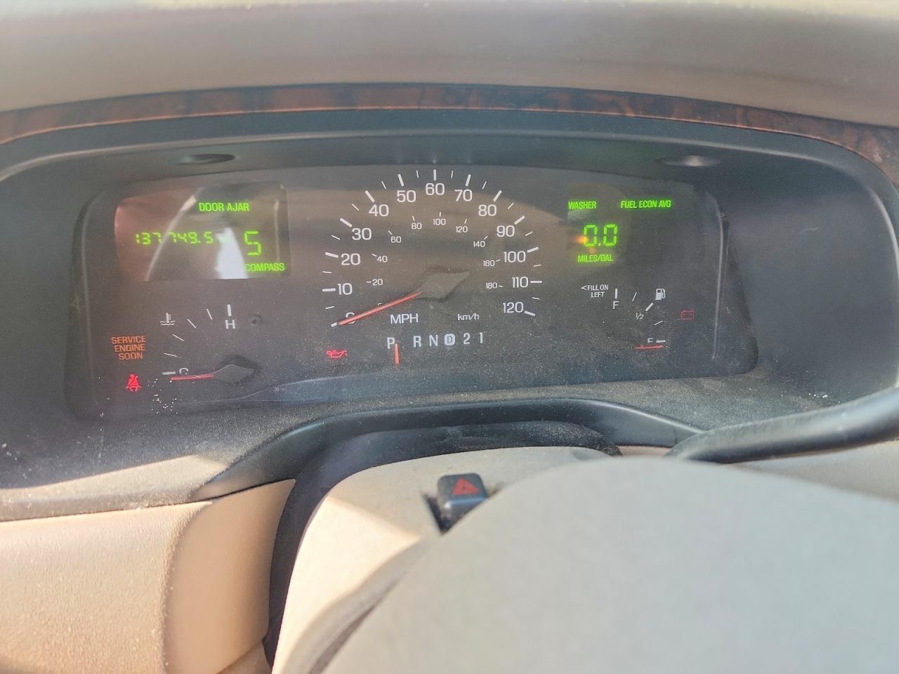 1998 LINCOLN TOWN CAR SIGNATURE photo 9