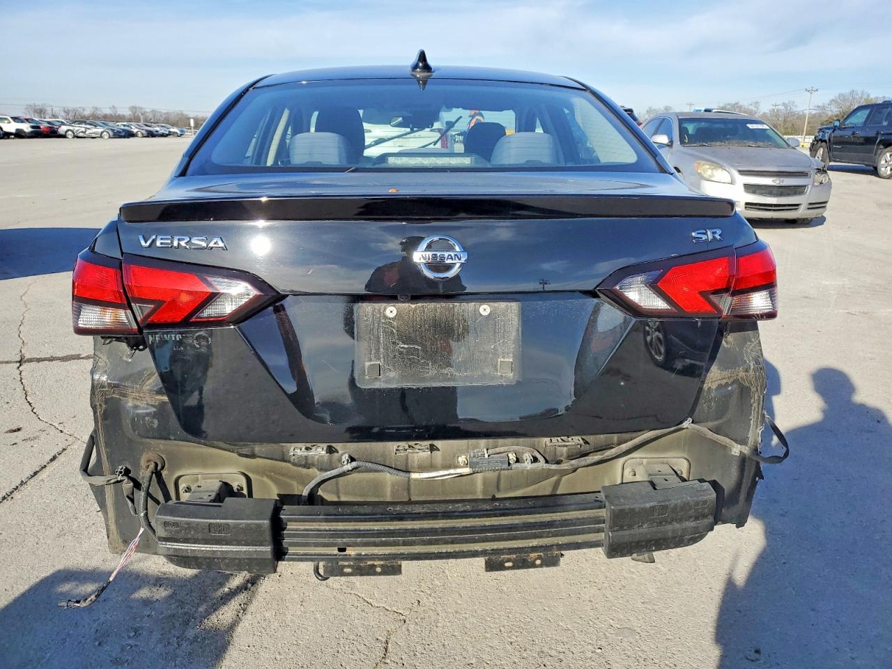 2020 NISSAN VERSA SR photo 6