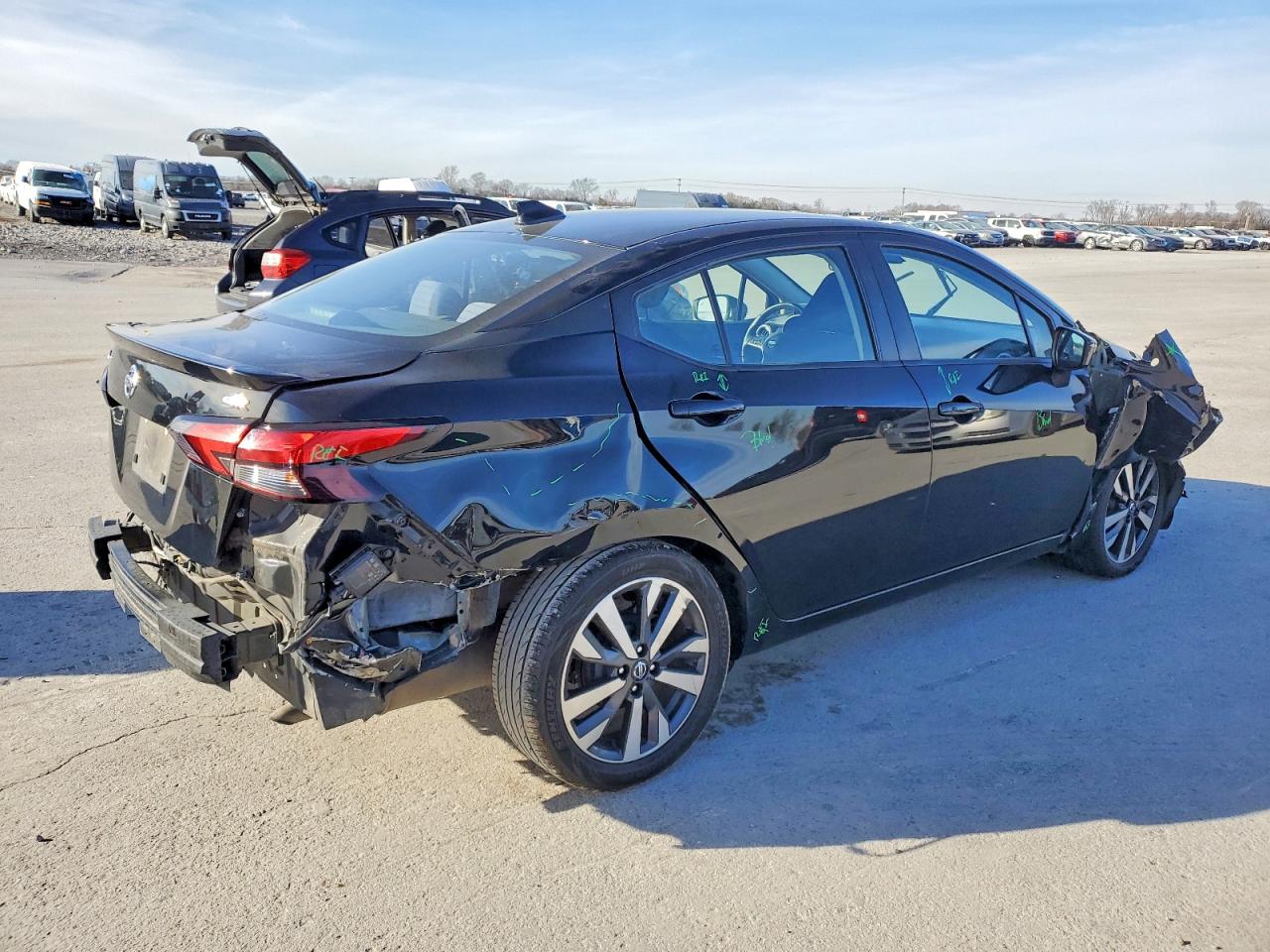2020 NISSAN VERSA SR photo 3